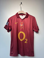 HENRY ARSENAL POLO 2005-06 HOME KIT EMBROIDERY