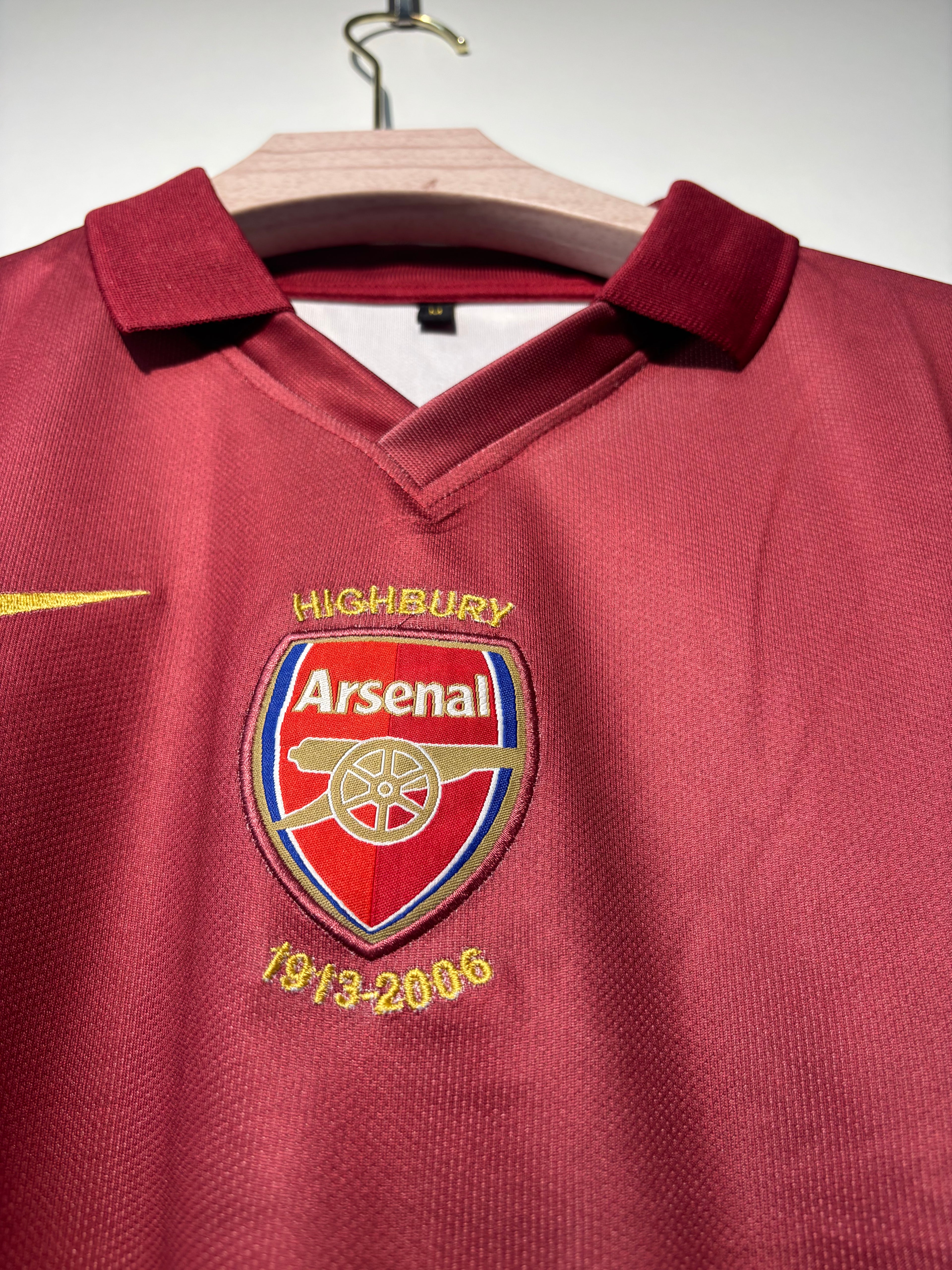 HENRY ARSENAL POLO 2005-06 HOME KIT EMBROIDERY