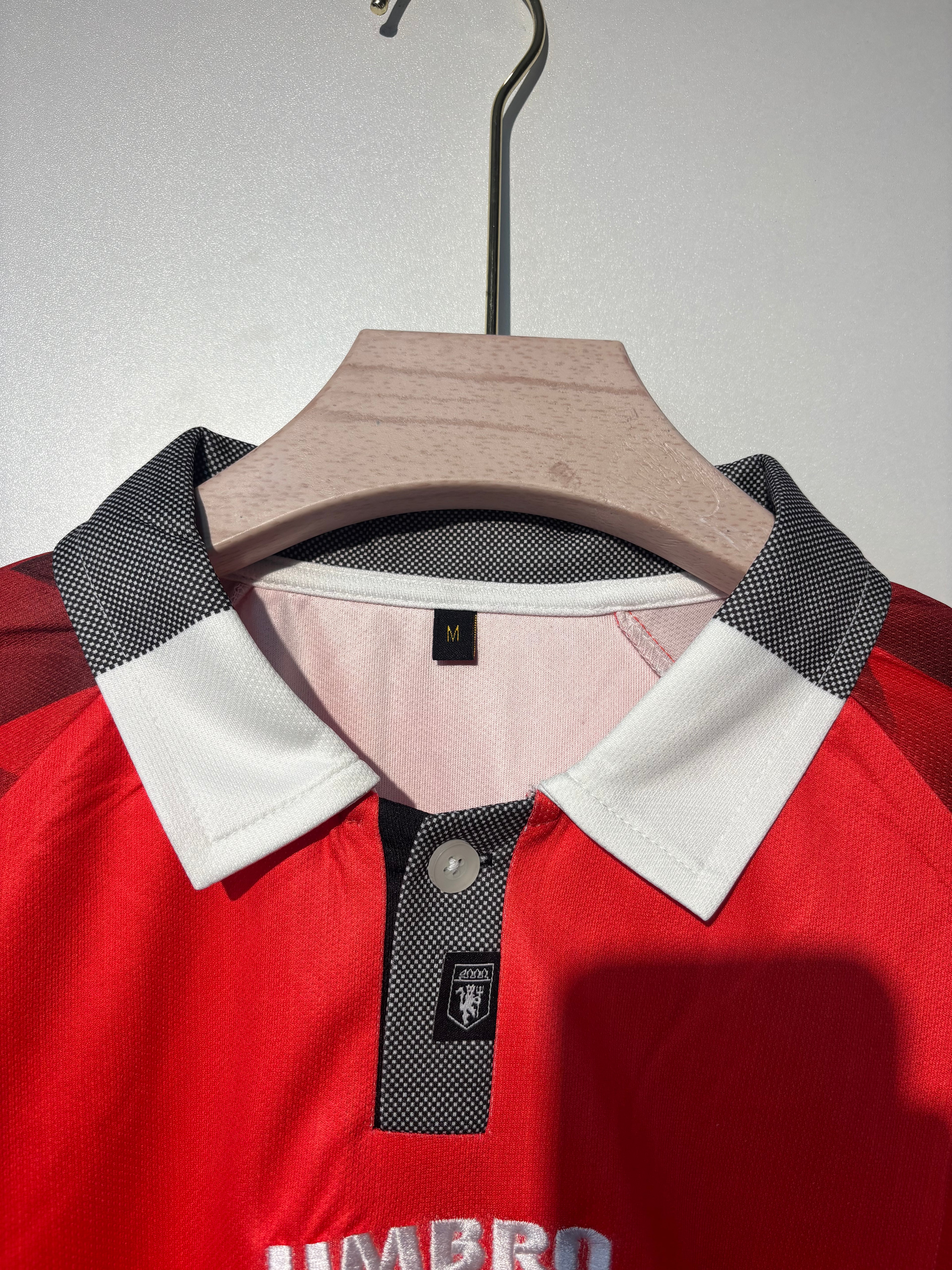 BECKHAM MANCHESTER UNITED POLO 1996-98 HOME KIT EMBROIDERY